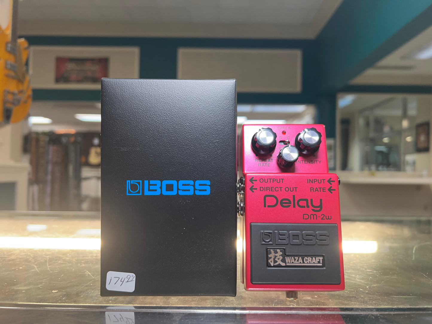 Boss DM-2W Waza Craft Analog Delay