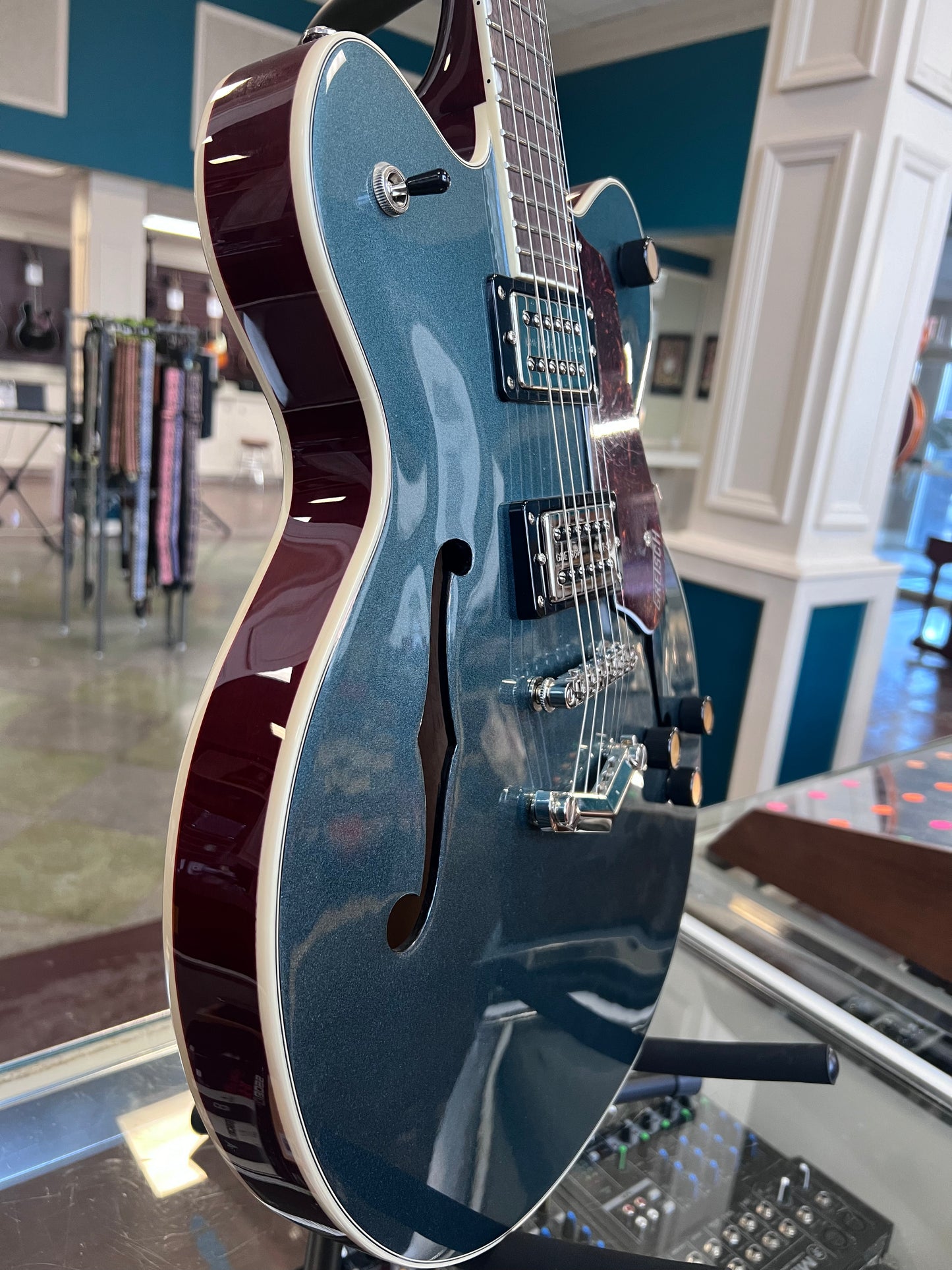 Gretsch G2622 Streamliner Center Block Gunmetal V-Stoptail