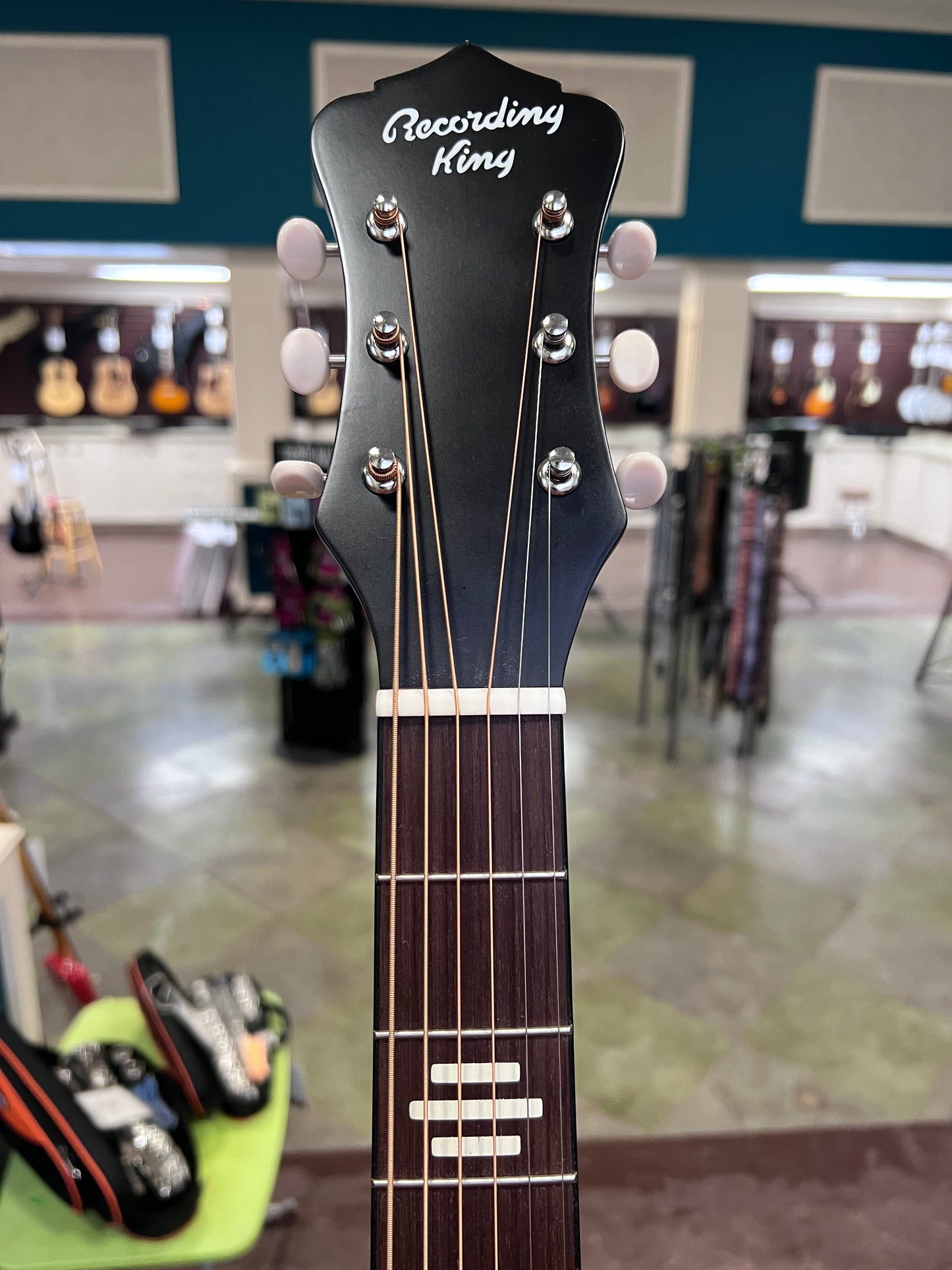 Recording King Dirty 30's RPS-7 Tobacco Sunburst