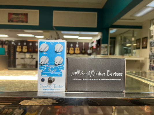 Earthquaker Devices Dispatch Master Delay and Reverb
